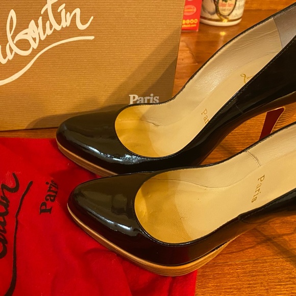 Christian Louboutin Black Patent Prive platform Size 36.5 like new gently worn - Picture 8 of 8